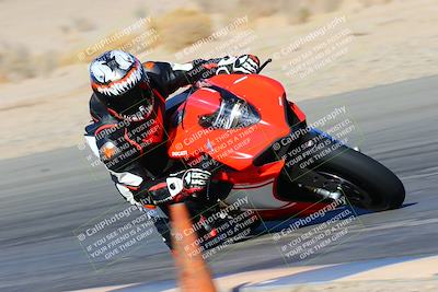 media/Jan-08-2022-SoCal Trackdays (Sat) [[1ec2777125]]/Turn 15 Inside (950am)/